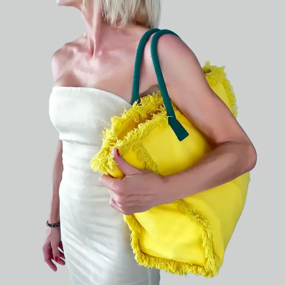BORSA MARE FRANGE GRANDE GIALLO INDOSSATA