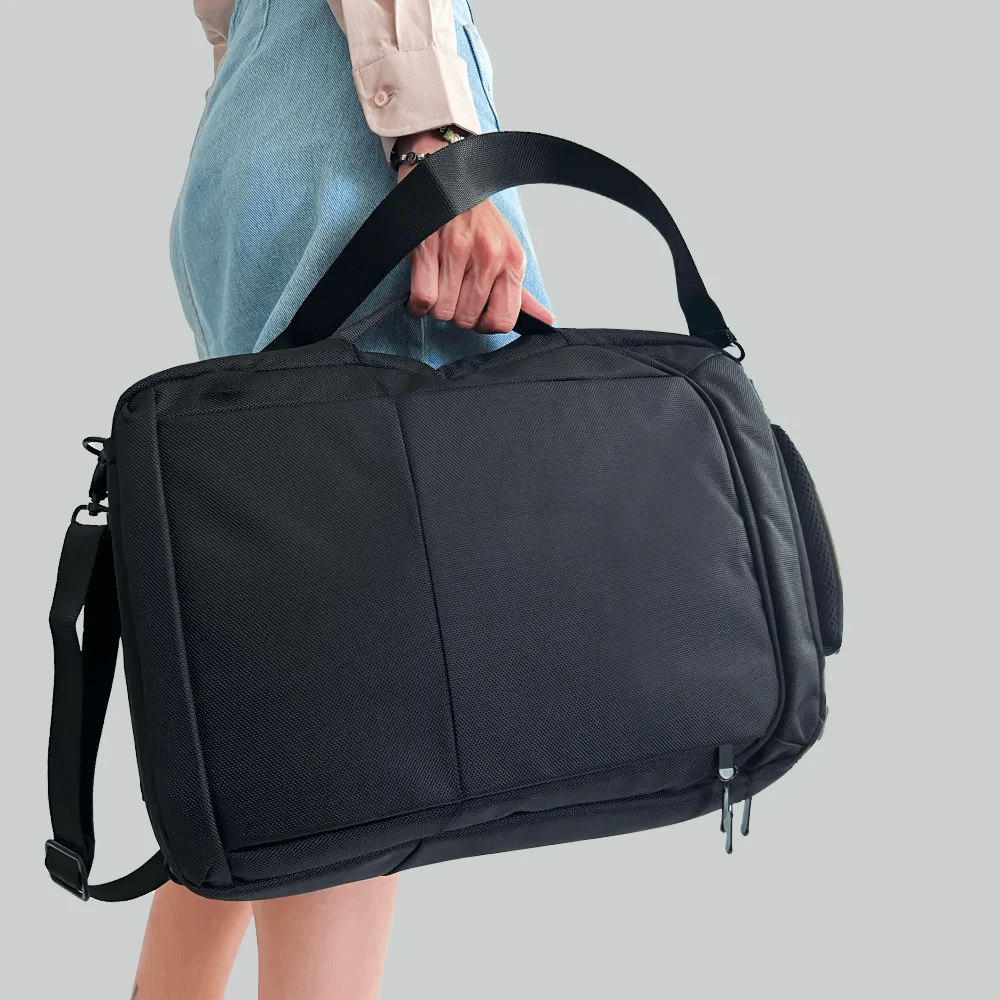 FLY BAG IN RPET INDOSSATA COME CARTELLA PER SITO