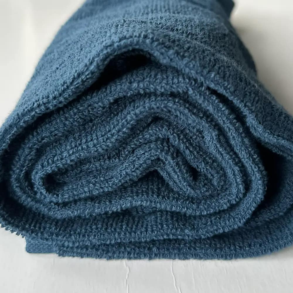 DETTAGLIO BLU NAVY